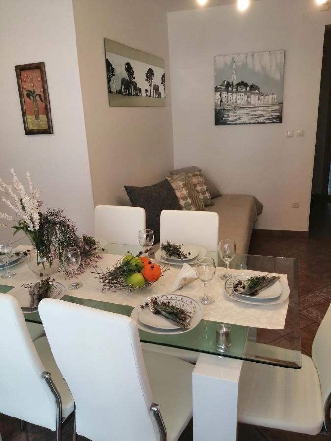 Apartments Villa Nona Умаг Екстериор снимка