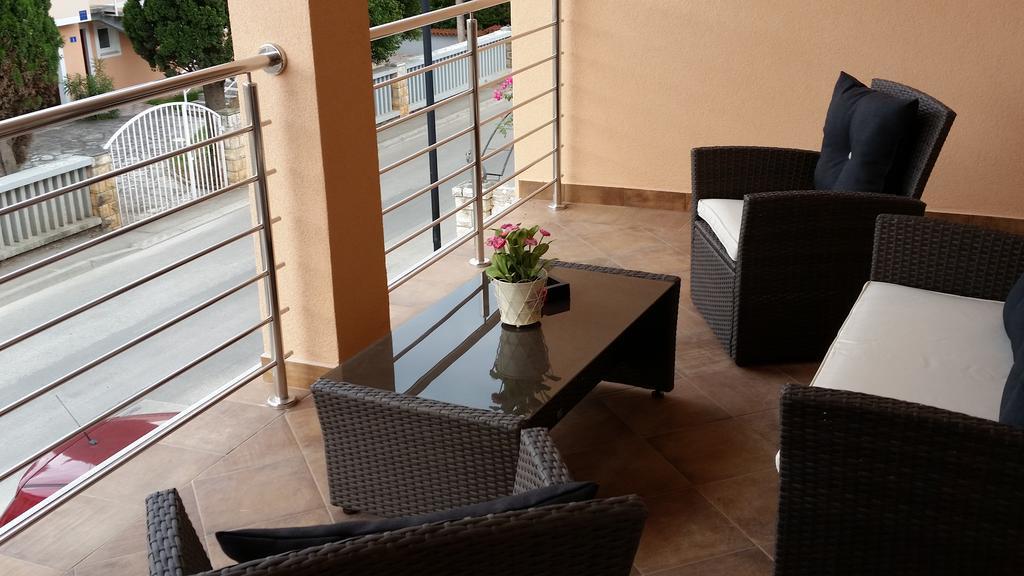 Apartments Villa Nona Умаг Екстериор снимка