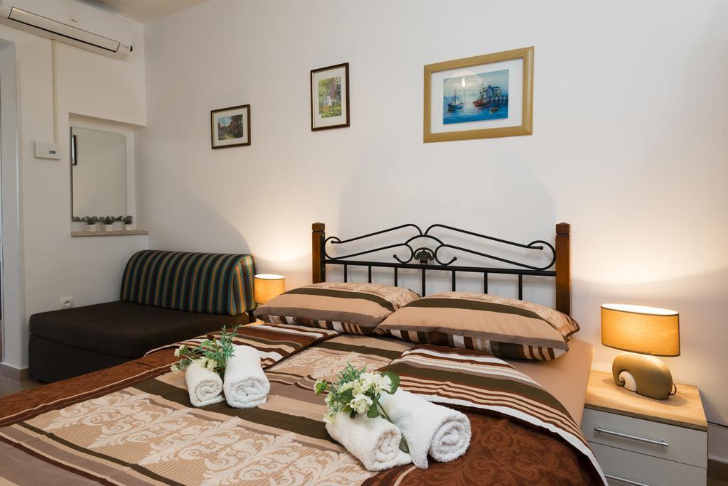 Apartments Villa Nona Умаг Екстериор снимка