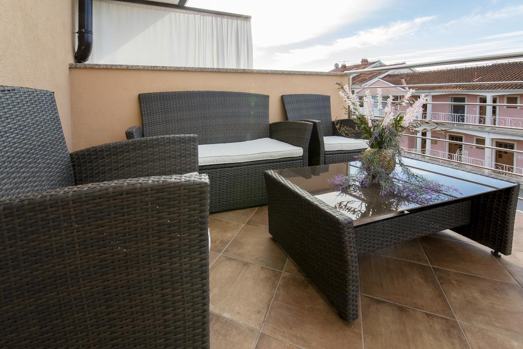 Apartments Villa Nona Умаг Екстериор снимка