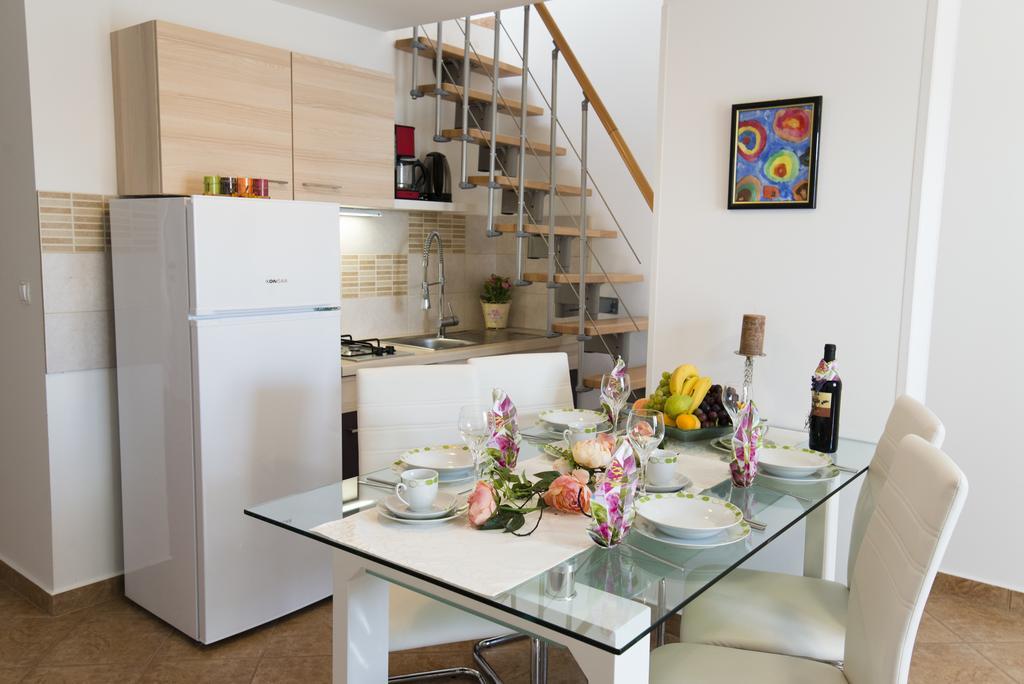 Apartments Villa Nona Умаг Екстериор снимка